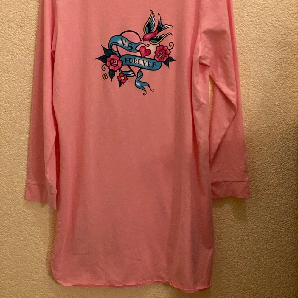 Victoria’s Secret Pink Campus Tee